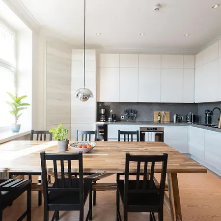 Luxury Penthouse, Sauna, Balcony, Aircon Διαμέρισμα