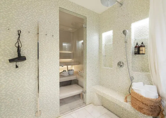 Luxury Penthouse, Sauna, Balcony, Aircon * הלסינקי