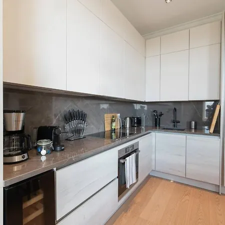 Lejlighed Luxury Penthouse, Sauna, Balcony, Aircon Helsinki